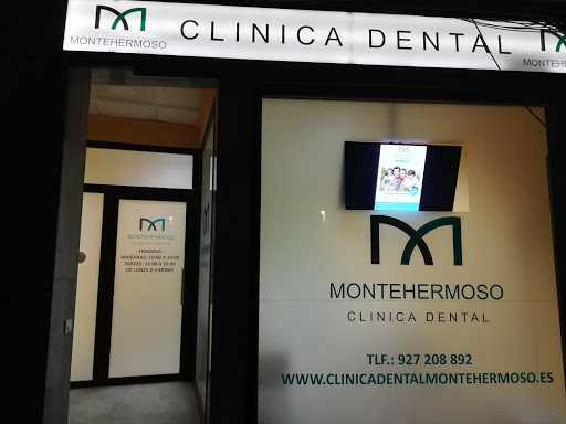 Clinica Dental Montehermoso logo