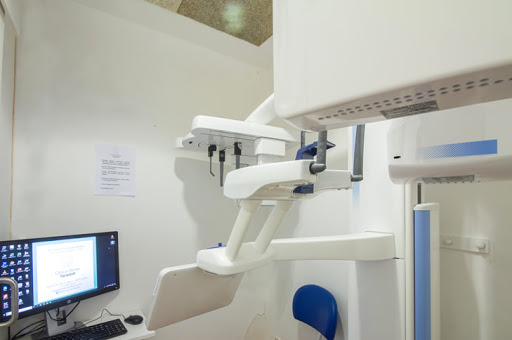 Clinica Dental Lluçanès logo