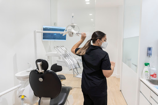 Clínica Dental Henríquez