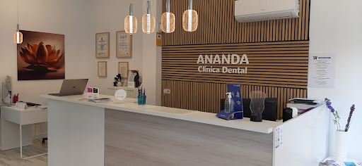 Clinica Dental ANANDA logo