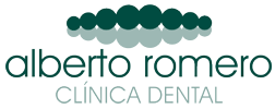 Clínica Dental Alberto Romero logo