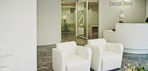 Clinica Dental Bealdent logo