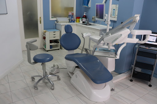 Clinica Dental Layret logo