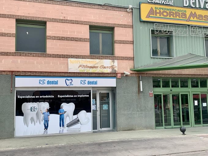 Clínica Dental Meco RB Dental Adeslas