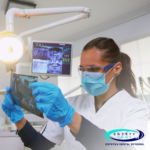 Clínica dental Estetydent