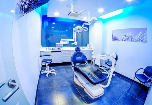 Clinica Dental Dissenydental logo