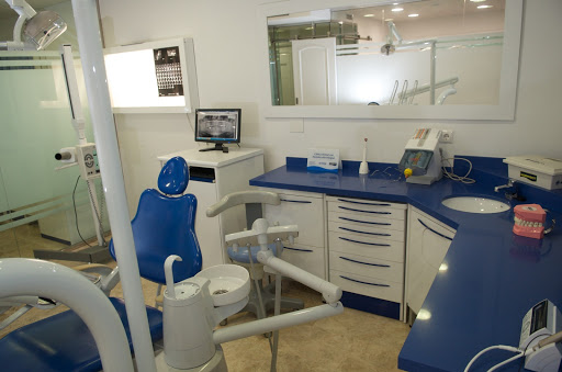 Clínica Dental Paniagua logo